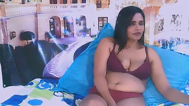 Luciousindian69 live sex cam