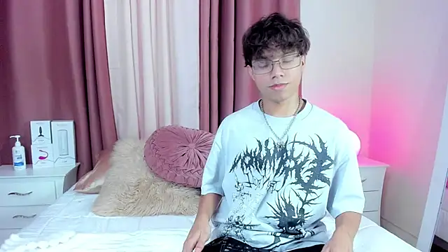 Honeymoon_sariel live sex cam