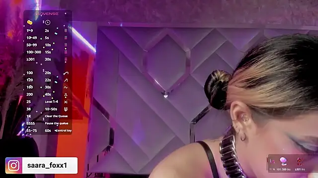 Sara_Foxx1 live sex cam