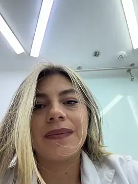 alicee16 live sex cam