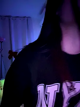 ShannonShanny live sex cam