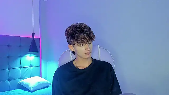 NicolasFerrer18 live sex cam