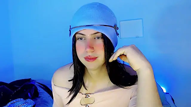 Oxana-Novikov live sex cam