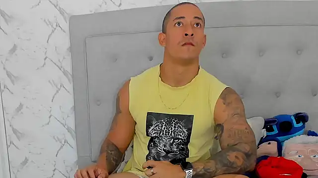 luigiferrara live sex cam