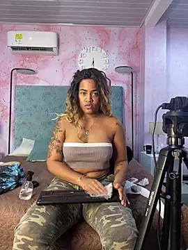 riri_brunnete live sex cam