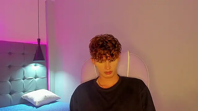 NicolasFerrer18 live sex cam