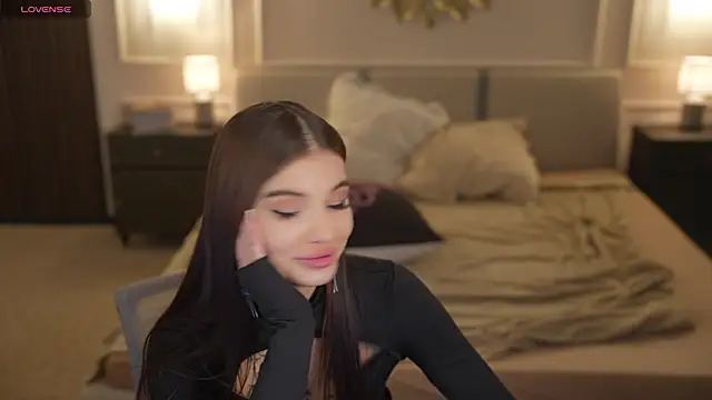 Lucy_And_Elza_Fantasy live sex cam