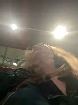 GingerSnap33 live sex cam