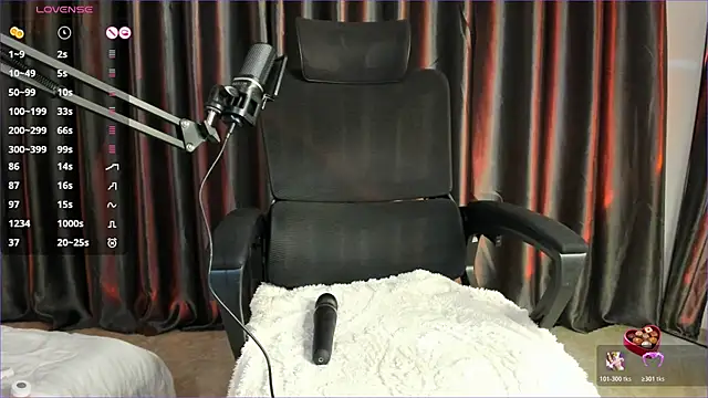 Kamyelia live sex cam