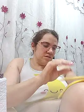 karlythoth@xh live sex cam