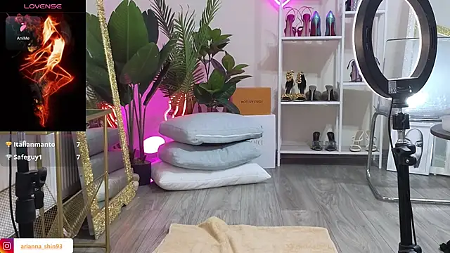 ArianaArianna live sex cam