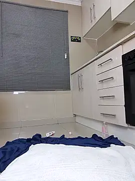 Jazmine-Blue live sex cam