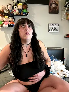 ThicBunz live sex cam