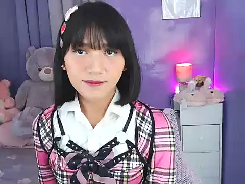 urlovelyfreya live sex cam