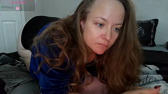 julimonroe live sex cam