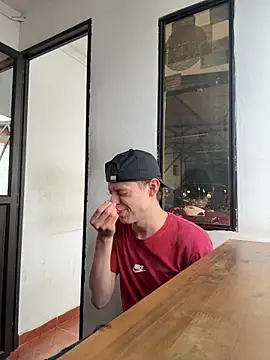 Daddyrich_632 live sex cam