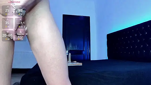 TSLeaMarie live sex cam