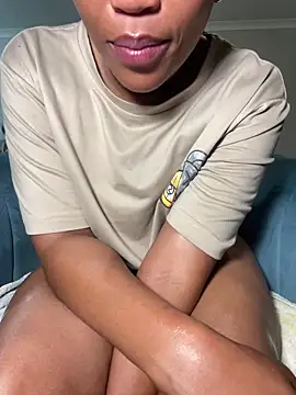 WaterMommy live sex cam