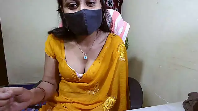 Rubi-Ji live sex cam