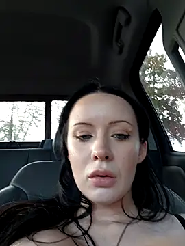 EVILYN live sex cam