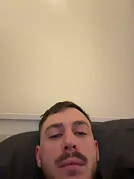 Julian128 live sex cam