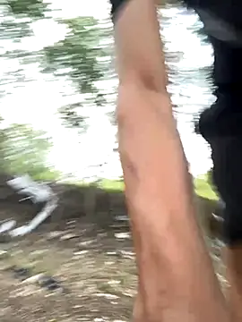 outdoors11 live sex cam