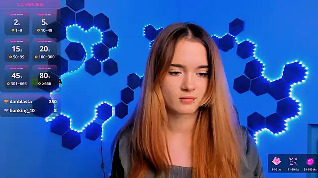 liana_kisses live sex cam