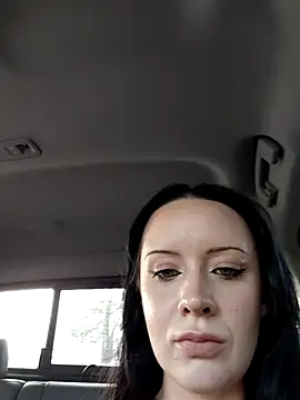EVILYN live sex cam