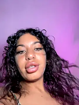 AlyssaHottv_ live sex cam