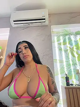 kiim_taaylor live sex cam