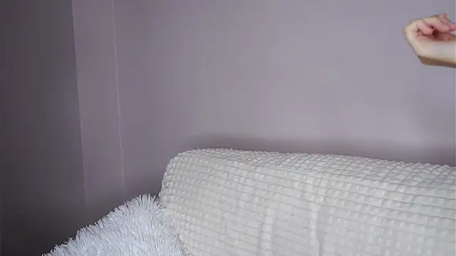 SunnivaCovil live sex cam