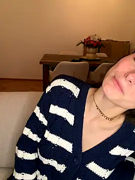 SophiiaStarr live sex cam