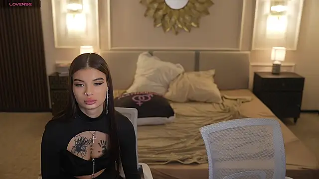 Lucy_And_Elza_Fantasy live sex cam