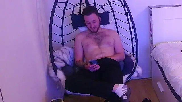 Keviios live sex cam