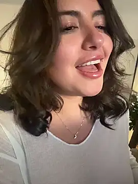 sukhakunis1 live sex cam