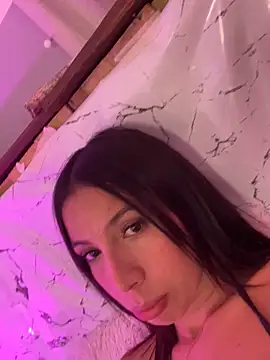 Nahomi_222's cam snapshot