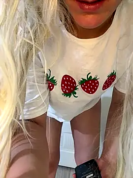 Manolya3434 live sex cam