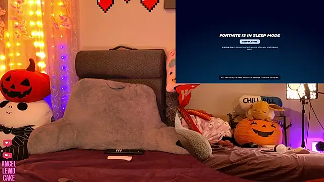 Angel-Lewd-Cake live sex cam