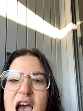 SafeinouterSpace live sex cam