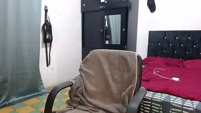 suckmydickbitch97 live sex cam