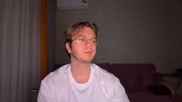 kiopiggy live sex cam