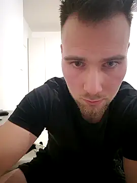 mrlyuis live sex cam