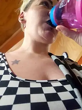 PinkTheHawk live sex cam