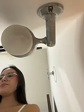 Juanita-Diaz live sex cam