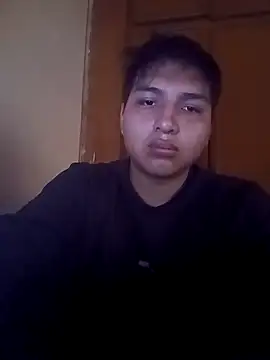 LoganFinds live sex cam