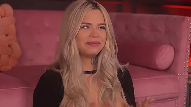 NickyBenz live sex cam