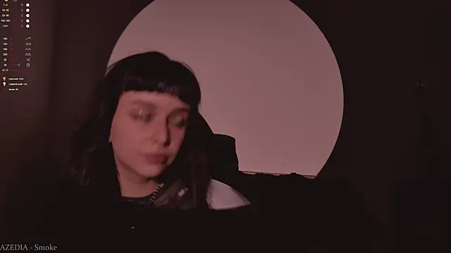 MichaellaMoon live sex cam