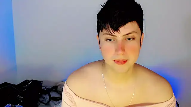 Oxana-Novikov live sex cam