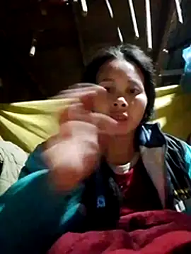 Ana_hoa live sex cam