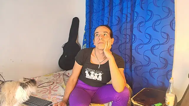 Oh_Tique live sex cam